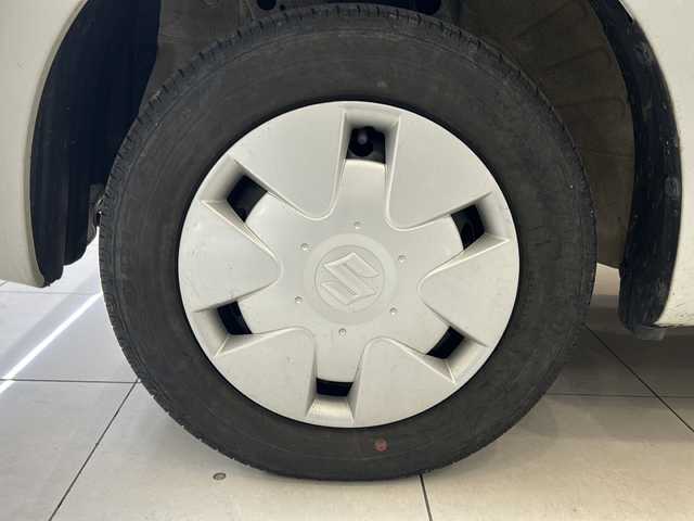 スズキ アルト VP 新潟県 2011(平23)年 10万km スペリアホワイト 純正スチールホイール/純正ラジオ/ヘッドランプレベライザー/社外マット/スペアキー