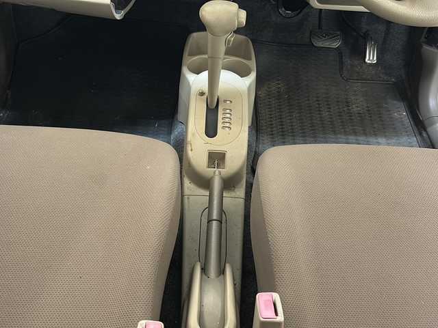 スズキ アルト VP 新潟県 2011(平23)年 10万km スペリアホワイト 純正スチールホイール/純正ラジオ/ヘッドランプレベライザー/社外マット/スペアキー