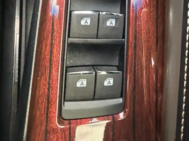 トヨタ ハリアー プレミアム 長崎県 2015(平27)年 11.5万km スパークリングブラックパールクリスタルシャイン ALPINE9インチナビ/CD/DVD/BT/フルセグTV/バックカメラ/本革シート/前席パワーシート/D席メモリーシート/前席シートヒーター/パワーバックドア/レーンキープアシスト/クルーズコントロール/モデリスタエアロ/オートマチックハイビーム/ビルトインETC