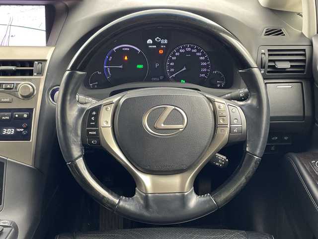 レクサス ＲＸ 450h バージョンL 兵庫県 2012(平24)年 10.9万km ホワイトパールクリスタルシャイン ・4WD/・純正HDDナビ＆フルセグ＆BT＆USB＆DVD/・バックカメラ/・サイドカメラ/・黒革シート/・前席シートヒーター/・前席シートベンチレーション/・前席パワーシート/・前席メモリーシート/・ステアリングヒーター/・ステアリングリモコン/・クルーズコントロール/・パワーバックドア/・ヘッドライトウォッシャー/・ヘッドアップディスプレイ/・スマートキー/・スペアキー/・プッシュスタート/・ビルトインETC/・横滑り防止装置