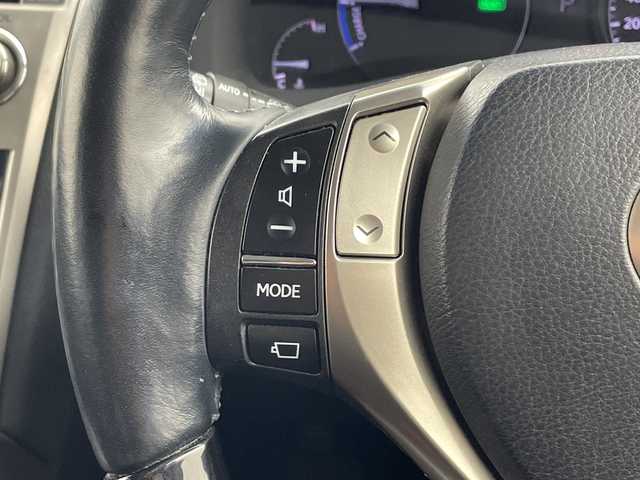 レクサス ＲＸ 450h バージョンL 兵庫県 2012(平24)年 10.9万km ホワイトパールクリスタルシャイン ・4WD/・純正HDDナビ＆フルセグ＆BT＆USB＆DVD/・バックカメラ/・サイドカメラ/・黒革シート/・前席シートヒーター/・前席シートベンチレーション/・前席パワーシート/・前席メモリーシート/・ステアリングヒーター/・ステアリングリモコン/・クルーズコントロール/・パワーバックドア/・ヘッドライトウォッシャー/・ヘッドアップディスプレイ/・スマートキー/・スペアキー/・プッシュスタート/・ビルトインETC/・横滑り防止装置