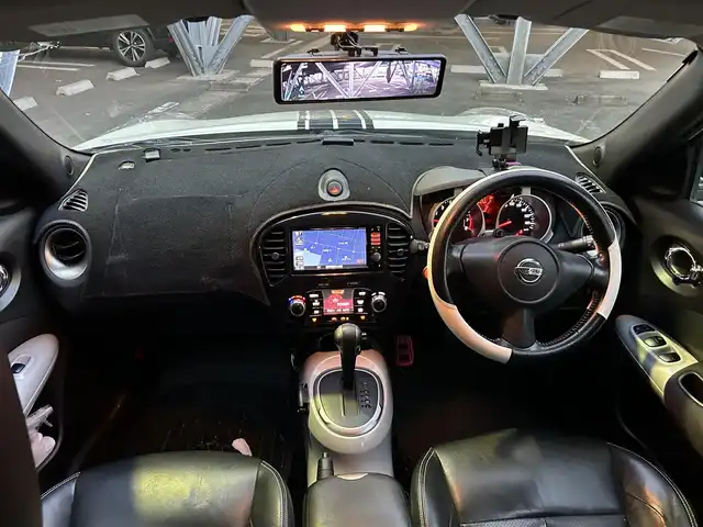 日産 ジューク 15RX プレミアムホワイトP 静岡県 2012(平24)年 11.5万km ブリリアントホワイトパール ユーザー買取車/純正ディーラーナビ/社外デジタルインナーミラー/社外AW/電動格納ミラー/ヘッドライトレベライザー