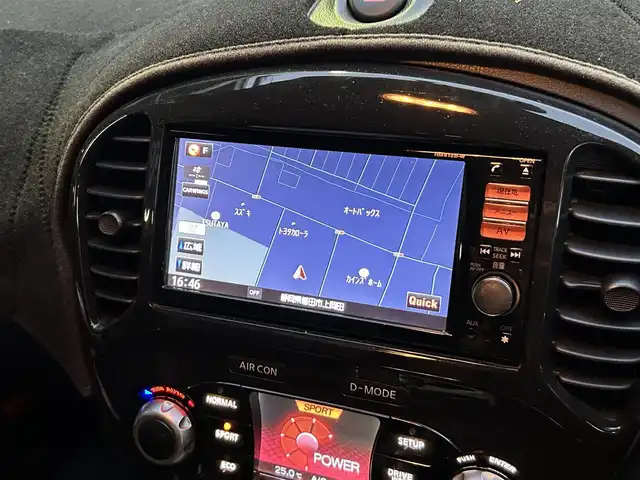 日産 ジューク 15RX プレミアムホワイトP 静岡県 2012(平24)年 11.5万km ブリリアントホワイトパール ユーザー買取車/純正ディーラーナビ/社外デジタルインナーミラー/社外AW/電動格納ミラー/ヘッドライトレベライザー