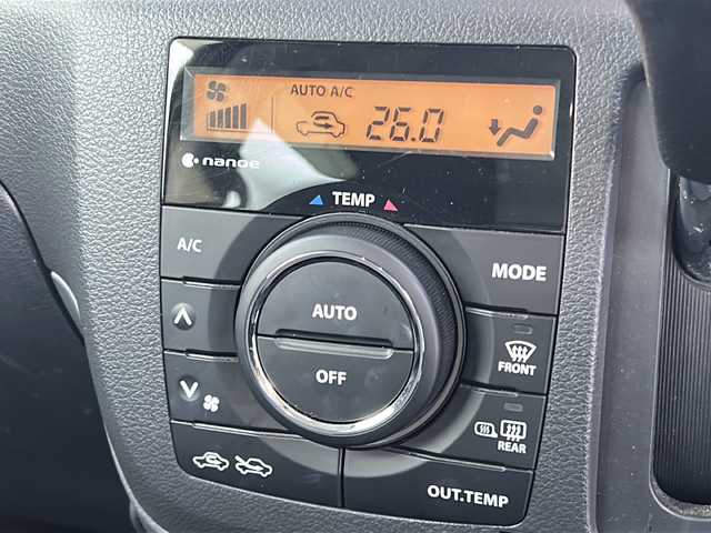 スズキ スペーシア X 宮城県 2016(平28)年 3.1万km シルキーシルバーメタリック 禁煙車/全方位カメラ/スズキセーフティーサポート/・デュアルカメラブレーキサポート/・ハイビームアシスト/・車線逸脱警報機能/・横滑り防止機能/スズキメーカーナビ/・BT.CD.USB.Ipod.AUX/フルセグテレビ/前席シートヒーター/前後ドライブレコーダー/片側パワースライドドア/ステアリングスイッチ/プッシュスタート/スマートキー/社外フロアマット/ドアバイザー/純正14インチスチールホイール/HIDヘッドライト/アイドリングストップ/社外14インチ冬タイヤ積込