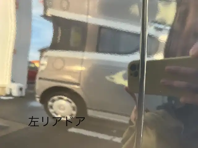 日産 デイズ HWS X Vセレ +SeftyⅡ 三重県 2015(平27)年 4.3万km ブラック アラウンドビューモニター/純正ナビ(Bloetooth/CD/DVD/AM/FM/地デジTV)/ドライブレコーダー(前)/エマージェンシーブレーキ/踏み間違い衝突防止アシスト/ヒルスタートアシスト/HIDヘッドランプ/インテリジェントキー/イモビライザー/スペアキー/ABS/ブレーキアシスト/アイドリングストップ/フロントエアロバンパー/サイドシルスポイラー/リアスポイラー/リアエアロバンパー/フロントフォグランプ/電動格納ドアミラー/ウインカー付/ボディー同色ミラー/14インチ6本ツインスポークアルミホイール/オートエアコン/ファインビジョンメーター（自発光式2連アナログメーター）/革巻きステアリング/エボニースエード調クロスシート