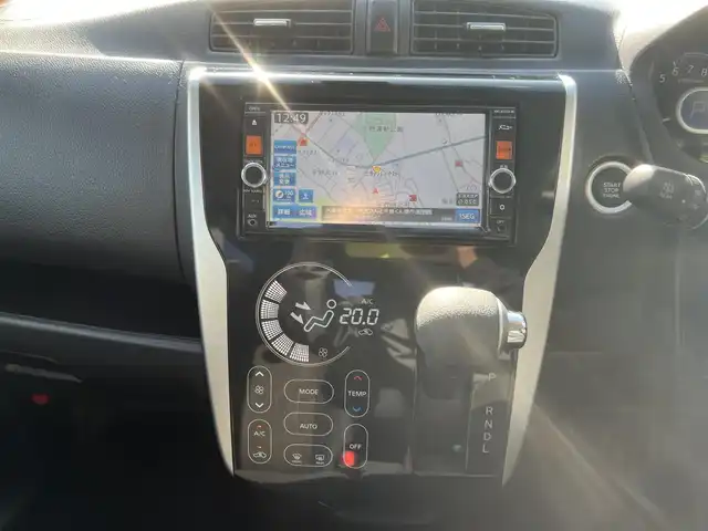 日産 デイズ HWS X Vセレ +SeftyⅡ 三重県 2015(平27)年 4.3万km ブラック アラウンドビューモニター/純正ナビ(Bloetooth/CD/DVD/AM/FM/地デジTV)/ドライブレコーダー(前)/エマージェンシーブレーキ/踏み間違い衝突防止アシスト/ヒルスタートアシスト/HIDヘッドランプ/インテリジェントキー/イモビライザー/スペアキー/ABS/ブレーキアシスト/アイドリングストップ/フロントエアロバンパー/サイドシルスポイラー/リアスポイラー/リアエアロバンパー/フロントフォグランプ/電動格納ドアミラー/ウインカー付/ボディー同色ミラー/14インチ6本ツインスポークアルミホイール/オートエアコン/ファインビジョンメーター（自発光式2連アナログメーター）/革巻きステアリング/エボニースエード調クロスシート