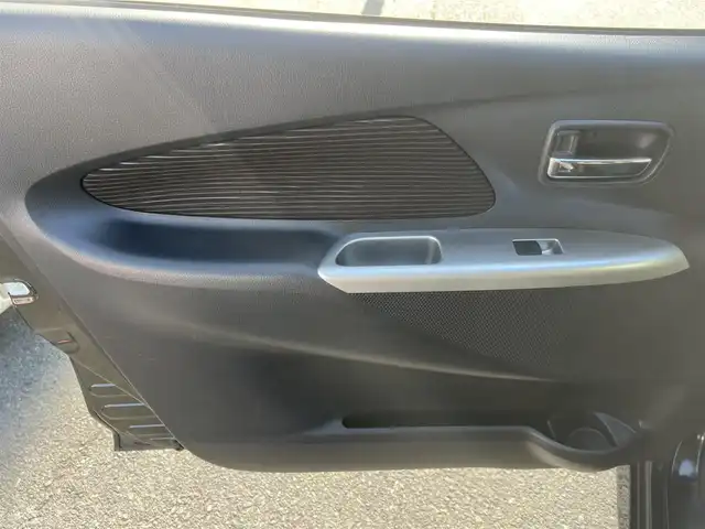 日産 デイズ HWS X Vセレ +SeftyⅡ 三重県 2015(平27)年 4.3万km ブラック アラウンドビューモニター/純正ナビ(Bloetooth/CD/DVD/AM/FM/地デジTV)/ドライブレコーダー(前)/エマージェンシーブレーキ/踏み間違い衝突防止アシスト/ヒルスタートアシスト/HIDヘッドランプ/インテリジェントキー/イモビライザー/スペアキー/ABS/ブレーキアシスト/アイドリングストップ/フロントエアロバンパー/サイドシルスポイラー/リアスポイラー/リアエアロバンパー/フロントフォグランプ/電動格納ドアミラー/ウインカー付/ボディー同色ミラー/14インチ6本ツインスポークアルミホイール/オートエアコン/ファインビジョンメーター（自発光式2連アナログメーター）/革巻きステアリング/エボニースエード調クロスシート