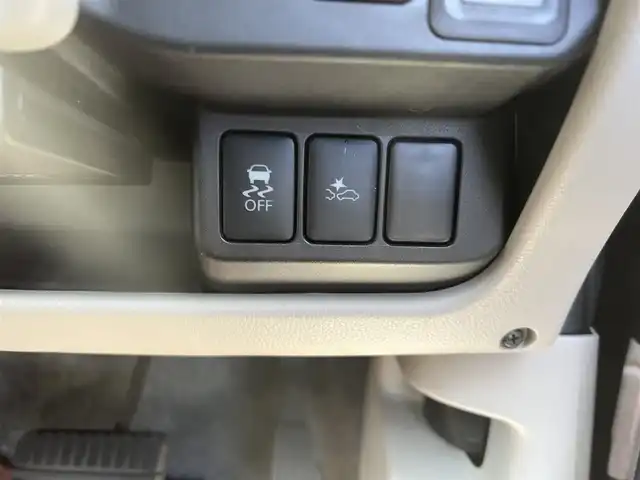 日産 デイズ X ボレロ 三重県 2016(平28)年 4.5万km モカブラウンP アラウンドビューカメラ/純正ナビ（Bluetooth/AM/FM/地デジTV/CD）/ETC/安全装備（ＶＤＣ/エマージェンシーブレーキ/踏み間違い衝突防止アシスト/ヒルスタートアシスト）/「Bolero」「AUTECH」エンブレム/ホワイト/レッド2トーン合皮シート/シートリフター（運転席）/シートバックポケット（助手席）/シートアンダーボックス（助手席）/レッドクロス貼ドアトリム/純正フロアマット/インテリジェントキー/プッシュスタート/スペアキー/オートエアコン/シルバー加飾付ピアノブラック調センターパネル/メッキシフトノブボタン/シルバー加飾付ベージュウレタン製ステアリングホイール/チルトステアリング