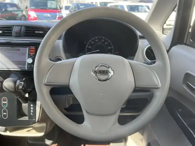 日産 デイズ X ボレロ 三重県 2016(平28)年 4.5万km モカブラウンP アラウンドビューカメラ/純正ナビ（Bluetooth/AM/FM/地デジTV/CD）/ETC/安全装備（ＶＤＣ/エマージェンシーブレーキ/踏み間違い衝突防止アシスト/ヒルスタートアシスト）/「Bolero」「AUTECH」エンブレム/ホワイト/レッド2トーン合皮シート/シートリフター（運転席）/シートバックポケット（助手席）/シートアンダーボックス（助手席）/レッドクロス貼ドアトリム/純正フロアマット/インテリジェントキー/プッシュスタート/スペアキー/オートエアコン/シルバー加飾付ピアノブラック調センターパネル/メッキシフトノブボタン/シルバー加飾付ベージュウレタン製ステアリングホイール/チルトステアリング