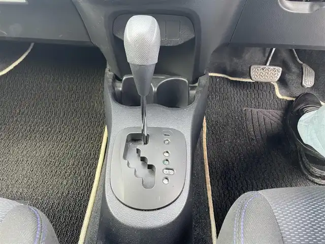 トヨタ ヴィッツ F LEDエディション 福島県 2016(平28)年 5.4万km ホワイトパールクリスタルシャイン 4WD/純正メモリーナビ/CD/SD/BT/ワンセグTV/純正エンジンスターター/バックカメラ/ビルトインETC/ドライブレコーダー/オートライト/LEDヘッドライト/プッシュスタート/ドアバイザー/フロアマット