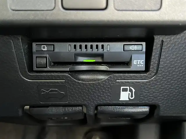 トヨタ ルーミー G－T 三重県 2019(平31)年 1.4万km パールホワイトⅢ ターボ/純正ナビ(Bluetooth/CD/SD/TV/AM/FM)/パノラミックビュー/ETC/パワースライドドア(運転席側/助手席側)/クルーズコントロール/スマートアシスト3(衝突回避支援ブレーキ/衝突警報/車線逸脱警報/誤発進抑制制御/先行車発進お知らせ機能/オートハイビーム/コーナーセンサー)/オートライト/カラーマルチインフォメーションディスプレイ/アームレスト(運転席)/シートアンダートレイ(助手席)/キーフリーシステム/ステアリングスイッチ/スペアキー