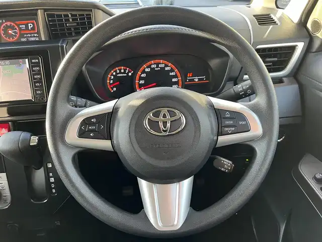 トヨタ ルーミー G－T 三重県 2019(平31)年 1.4万km パールホワイトⅢ ターボ/純正ナビ(Bluetooth/CD/SD/TV/AM/FM)/パノラミックビュー/ETC/パワースライドドア(運転席側/助手席側)/クルーズコントロール/スマートアシスト3(衝突回避支援ブレーキ/衝突警報/車線逸脱警報/誤発進抑制制御/先行車発進お知らせ機能/オートハイビーム/コーナーセンサー)/オートライト/カラーマルチインフォメーションディスプレイ/アームレスト(運転席)/シートアンダートレイ(助手席)/キーフリーシステム/ステアリングスイッチ/スペアキー