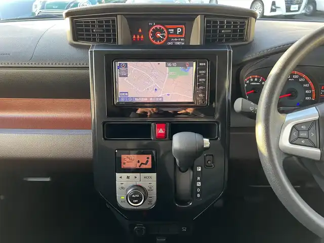 トヨタ ルーミー G－T 三重県 2019(平31)年 1.4万km パールホワイトⅢ ターボ/純正ナビ(Bluetooth/CD/SD/TV/AM/FM)/パノラミックビュー/ETC/パワースライドドア(運転席側/助手席側)/クルーズコントロール/スマートアシスト3(衝突回避支援ブレーキ/衝突警報/車線逸脱警報/誤発進抑制制御/先行車発進お知らせ機能/オートハイビーム/コーナーセンサー)/オートライト/カラーマルチインフォメーションディスプレイ/アームレスト(運転席)/シートアンダートレイ(助手席)/キーフリーシステム/ステアリングスイッチ/スペアキー