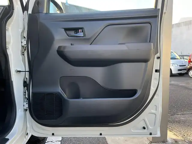 トヨタ ルーミー G－T 三重県 2019(平31)年 1.4万km パールホワイトⅢ ターボ/純正ナビ(Bluetooth/CD/SD/TV/AM/FM)/パノラミックビュー/ETC/パワースライドドア(運転席側/助手席側)/クルーズコントロール/スマートアシスト3(衝突回避支援ブレーキ/衝突警報/車線逸脱警報/誤発進抑制制御/先行車発進お知らせ機能/オートハイビーム/コーナーセンサー)/オートライト/カラーマルチインフォメーションディスプレイ/アームレスト(運転席)/シートアンダートレイ(助手席)/キーフリーシステム/ステアリングスイッチ/スペアキー