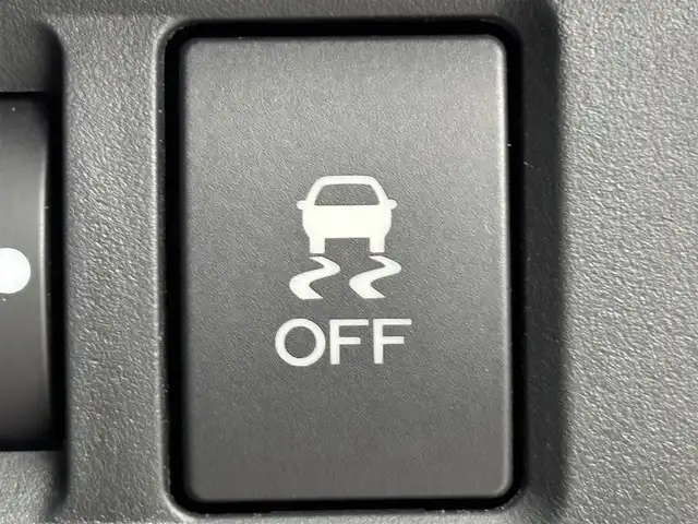 スバル レヴォーグ 1．6STIスポーツアイサイト 福岡県 2018(平30)年 7.7万km パール 純正ナビ/フルセグTV/BT/デジタルルームミラー　/ＥＴＣ　/バックカメラ　/レーダークルーズコントロール　/ＢＳＭ　/衝突軽減被害システム　/レーンキープ　/シートヒーター　/パワーシート　/パドルシフト　/純正１８インチＡＷ　/ＬＥＤ