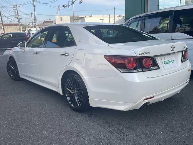 トヨタ クラウン アスリート S-T 東京都 2016(平28)年 7.6万km ホワイトパールクリスタルシャイン ワンオーナー/TコネクトSDナビゲーションシステム/・地デジTV/・Blu-ray/・DVD/・CD/・USB/AUX端子/・音声ガイダンス付バックガイドモニター/バックカメラ/クルーズコントロール/パワーシート（運転席/助手席）/ボディ同色ドアミラー（電動オート格納機能/ヒーター）/雨滴感応式オートワイパー/革巻きステアリング/パドルシフト/電動チルト/ナノイー付左右独立温度調整オートエアコン/エアコン吹出口スイング機能/ブラックファブリックシート/スマートエントリー/スタートシステム/新車時保証書/取扱説明書