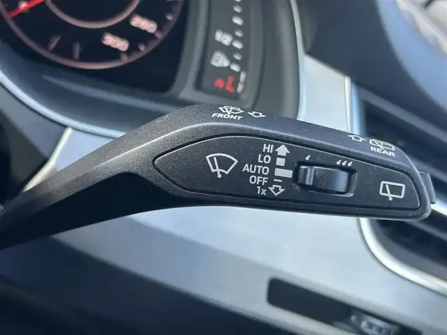 アウディ Ｑ７ 2.0TFSIクワトロ アダプティブエアサス Sライン 福岡県 2018(平30)年 6.5万km ディープブラックパールエフェクト パノラマスライディングルーフ/アダプティブクルーズコントロール/ブラインドスポットモニター/レーンキープアシスト/バーチャルコックピット　/黒革シート/シートヒーター　/純正ナビ　/全方位カメラ　/フルセグTV/Bluetooth/LEDライト/オートハイビーム/パワーバックドア　/エアサスペンション/純正20インチアルミホイール/ETC2.0