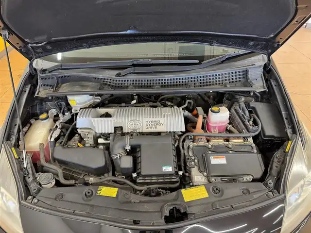 トヨタ プリウス S 群馬県 2013(平25)年 7.9万km ブラック モデリスタ/社外7インチナビ/・フルセグTV/・DVD/CD/SD/USB/・FM/AM/ETC/ステアリングスイッチ/スマートキー/プッシュスタート/LEDヘッドライト/オートライト/純正17インチAW/純正フロアマット/純正ドアバイザー/電動格納ウィンカーミラー/横滑り防止機能
