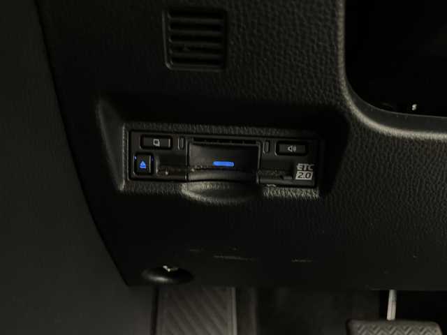 トヨタ ノア ハイブリッド S－Z 鹿児島県 2025(令7)年 0.4万km ホワイトパールクリスタルシャイン 純正ナビ/パノラマビューモニター/シートヒーター/ＣＤ/ＤＶＤ/ＨＤＭＩ/フルセグテレビ/BSM/オットマン/レーダークルーズコントロール/オートライト/プリクラッシュセーフティ/ＥＴＣ2/0/ハーフレザーシート/レーンキープ/パワーバックドア/オートハイビーム/両側パワースライドドア