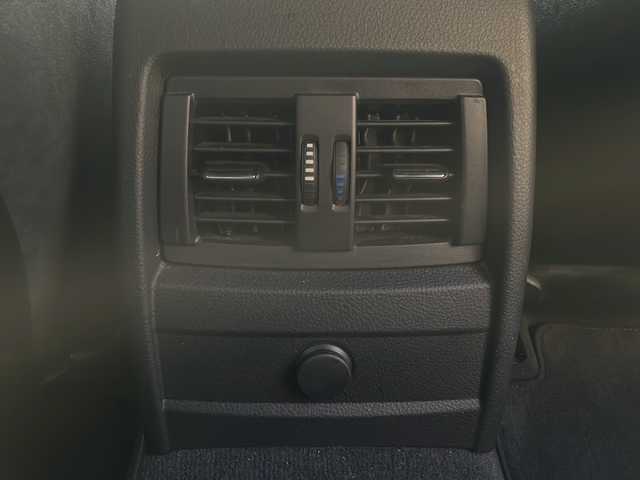 ＢＭＷ ３２８ｉ Mスポーツ 兵庫県 2014(平26)年 5.1万km サファイアブラックP 純正ナビ/　CD/DVD/Bluetooth/USB/AUX/ワンセグテレビ（走行中視聴可）/純正ビルトインETC/前後ドライブレコーダー/パワーステアリング/パワーウインドウ/エンジンスタートボタン/MTモード付AT/パーキングアシスト/アイドリングストップ/アンチロック・ブレーキ・システム/パワーシート（D+N席）/後方コーナーセンサー/横滑り防止装置/盗難防止装置/パドルシフト/シートメモリー/フォグランプ/保証書/取り扱い説明書