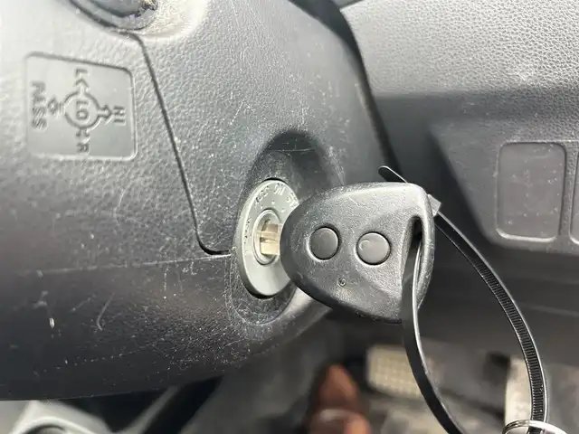 ダイハツ ミラ TX 岡山県 2012(平24)年 5万km ブライトシルバーメタリック 登録時走行距離49986km/純正オーディオ/ヘッドライトレベライザー/リモコンキー/保証書・取扱説明書