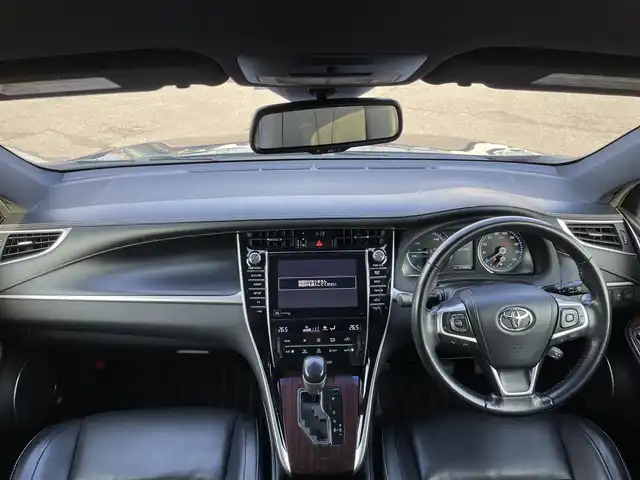 トヨタ ハリアー ハイブリッド プレミアム アドバンスドP 道央・札幌 2014(平26)年 11.4万km ブラック ４WD/純正SDナビ/AM/FM/BT/CD/SD/フルセグ/トヨタセーフティセンス/衝突被害軽減ブレーキ/横滑り防止装置/レーダークルーズコントロール/レーンキープアシスト/クリアランスソナー/バックカメラ/サイドカメラ/フロントカメラ/全方位カメラ/アラウンドビューモニター/ビルトインETC/アイドリングストップ/EVMODE/ECOMODE/パワーバックドア/D席パワーシート/レザーシート/革巻きステアリング/ステアリングリモコン/自動防眩ミラー/MTモード付AT/プッシュスタート/スマートキー/LEDヘッドライト/オートライト/オートマチックハイビーム/フォグランプ/電動格納ミラー/ウィンカーミラー/純正フロアマット/ドアバイザー/純正AW付夏タイヤ積込/235/55/R18/2022年/山5mm