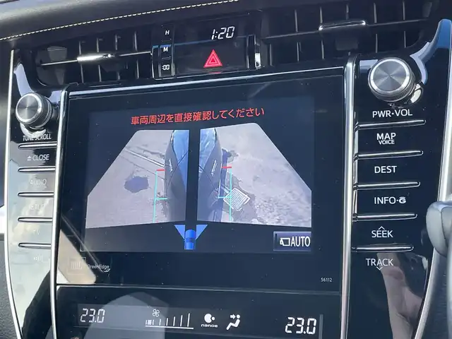 トヨタ ハリアー ハイブリッド プレミアム アドバンスドP 道央・札幌 2014(平26)年 11.4万km ブラック ４WD/純正SDナビ/AM/FM/BT/CD/SD/フルセグ/トヨタセーフティセンス/衝突被害軽減ブレーキ/横滑り防止装置/レーダークルーズコントロール/レーンキープアシスト/クリアランスソナー/バックカメラ/サイドカメラ/フロントカメラ/全方位カメラ/アラウンドビューモニター/ビルトインETC/アイドリングストップ/EVMODE/ECOMODE/パワーバックドア/D席パワーシート/レザーシート/革巻きステアリング/ステアリングリモコン/自動防眩ミラー/MTモード付AT/プッシュスタート/スマートキー/LEDヘッドライト/オートライト/オートマチックハイビーム/フォグランプ/電動格納ミラー/ウィンカーミラー/純正フロアマット/ドアバイザー/純正AW付夏タイヤ積込/235/55/R18/2022年/山5mm