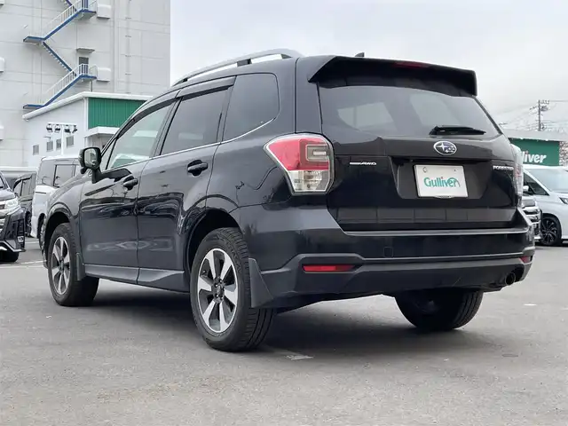 スバル フォレスター Xブレイク 東京都 2016(平28)年 13.1万km クリスタルブラックシリカ ユーザー買取車/純正ナビ/＜BT/AM/FM/USB入力端子＞/前車速追従クルコン/アクティブレーンキープ/スバルリヤビーグルディテクション（ＢＳＭ）/プリクラッシュブレーキ（ＰＣＳ）/ステアリング連動ヘッドランプ（ＳＲＨ）/Ｘモード（ヒルディセントコントロール）/横滑り制御機能/ビルトインＥＴＣ/パワーシート/パドルシフト/ルーフレール/純正フロアマット/ドアバイザー/プッシュスタート