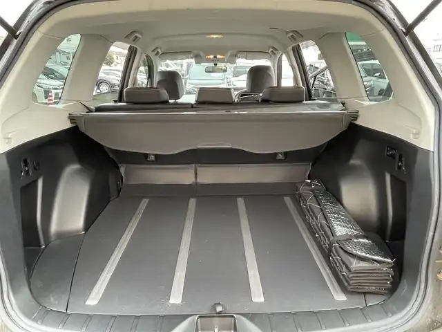 スバル フォレスター Xブレイク 東京都 2016(平28)年 13.1万km クリスタルブラックシリカ ユーザー買取車/純正ナビ/＜BT/AM/FM/USB入力端子＞/前車速追従クルコン/アクティブレーンキープ/スバルリヤビーグルディテクション（ＢＳＭ）/プリクラッシュブレーキ（ＰＣＳ）/ステアリング連動ヘッドランプ（ＳＲＨ）/Ｘモード（ヒルディセントコントロール）/横滑り制御機能/ビルトインＥＴＣ/パワーシート/パドルシフト/ルーフレール/純正フロアマット/ドアバイザー/プッシュスタート