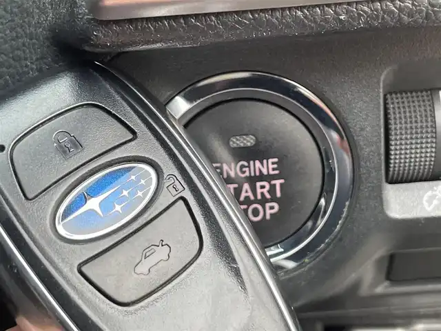 スバル フォレスター Xブレイク 東京都 2016(平28)年 13.1万km クリスタルブラックシリカ ユーザー買取車/純正ナビ/＜BT/AM/FM/USB入力端子＞/前車速追従クルコン/アクティブレーンキープ/スバルリヤビーグルディテクション（ＢＳＭ）/プリクラッシュブレーキ（ＰＣＳ）/ステアリング連動ヘッドランプ（ＳＲＨ）/Ｘモード（ヒルディセントコントロール）/横滑り制御機能/ビルトインＥＴＣ/パワーシート/パドルシフト/ルーフレール/純正フロアマット/ドアバイザー/プッシュスタート