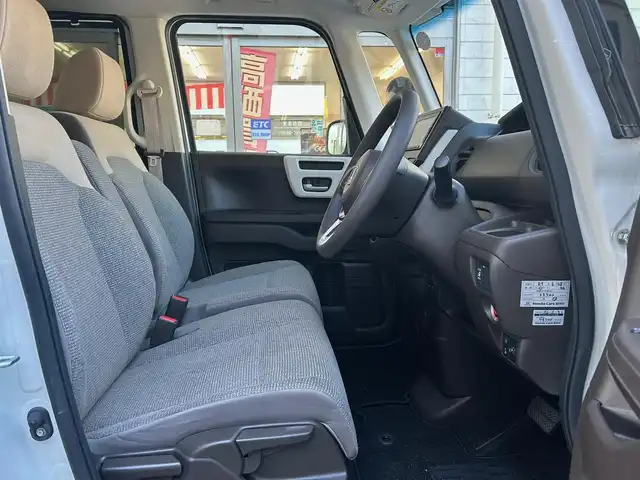 ホンダ Ｎ ＢＯＸ L 愛知県 2021(令3)年 3.7万km プラチナホワイトパール ワンオーナー/純正ナビ〈VXM-214FVi〉/Bluetooth/DVD/地デジTV/バックカメラ/左リアパワースライドドア/ホンダセンシング/・衝突軽減ブレーキ（CMBS）/・誤発信抑制機能/・アダプティブクルーズコントロール（ACC）/・車線維持支援システム（LKAS）/・パーキングセンサーシステム/前席シートヒーター/ビルトインETC/シートバックテーブル/後部座席リフレッシュモード/スマートキー＆プッシュスタート