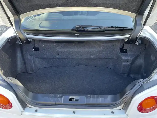 日産 スカイライン GT－R 埼玉県 1999(平11)年 1.6万km ホワイト ワンオーナー/6速MT/NISMO・エンジン・チューニング・メニュー/FUJITSUBOマフラー/ニスモLMGT4アルミホイール/社外オーディオ(CD/MD/ラジオ)/キーレスキー/記録簿(H11～R6までの車検時)/キセノンヘッドライト/フロアマット/電格ミラー/取扱説明書/保証書/スペアキー