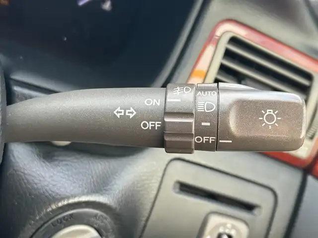 トヨタ セルシオ eR 東京都 2005(平17)年 9.9万km ブラック 純正DVDナビ/AM/FM/CD/DVD/MD/バックカメラ/D＋N席パワーシート/ポジションメモリー/レザーシート/クルーズコントロール/ステアリングスイッチ/本革巻きステアリング/車外バックカメラ/ステアリングスイッチ/サンルーフ/リアパワーサンシェード/ウッド調インストルメントパネル/MT付AT/TRCモード/PWRモード/ECTモード/SNOWモード/スマートキー/スペアキー/純正フロアマット/社外20インチアルミホイール/AFS/取扱説明書