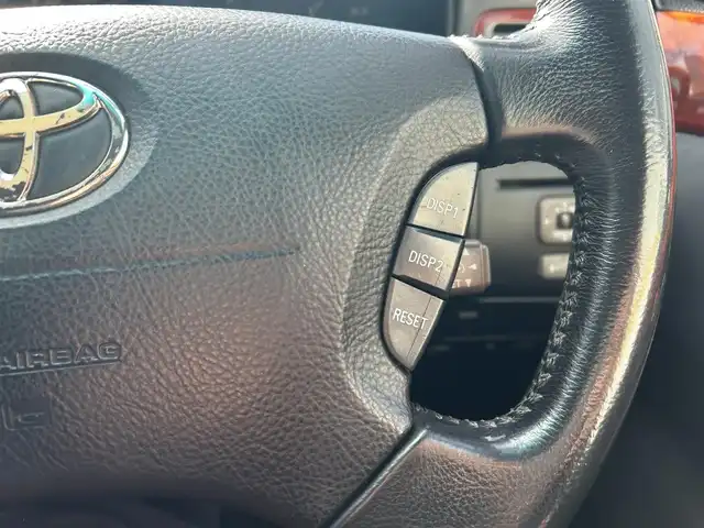 トヨタ セルシオ eR 東京都 2005(平17)年 9.9万km ブラック 純正DVDナビ/AM/FM/CD/DVD/MD/バックカメラ/D＋N席パワーシート/ポジションメモリー/レザーシート/クルーズコントロール/ステアリングスイッチ/本革巻きステアリング/車外バックカメラ/ステアリングスイッチ/サンルーフ/リアパワーサンシェード/ウッド調インストルメントパネル/MT付AT/TRCモード/PWRモード/ECTモード/SNOWモード/スマートキー/スペアキー/純正フロアマット/社外20インチアルミホイール/AFS/取扱説明書