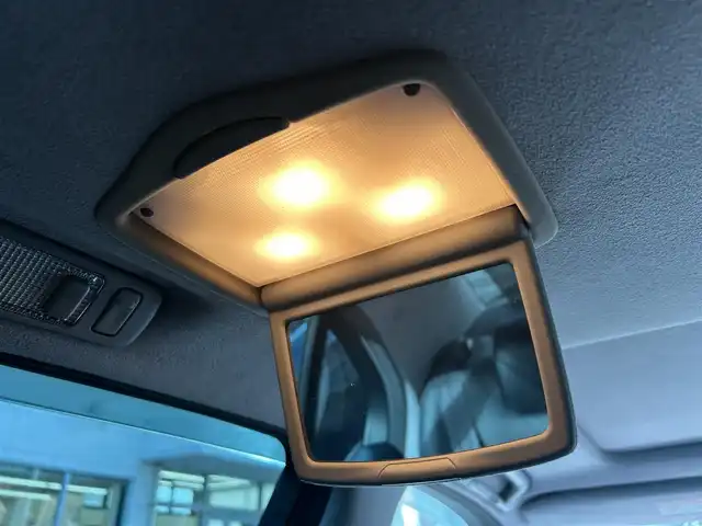 トヨタ セルシオ eR 東京都 2005(平17)年 9.9万km ブラック 純正DVDナビ/AM/FM/CD/DVD/MD/バックカメラ/D＋N席パワーシート/ポジションメモリー/レザーシート/クルーズコントロール/ステアリングスイッチ/本革巻きステアリング/車外バックカメラ/ステアリングスイッチ/サンルーフ/リアパワーサンシェード/ウッド調インストルメントパネル/MT付AT/TRCモード/PWRモード/ECTモード/SNOWモード/スマートキー/スペアキー/純正フロアマット/社外20インチアルミホイール/AFS/取扱説明書