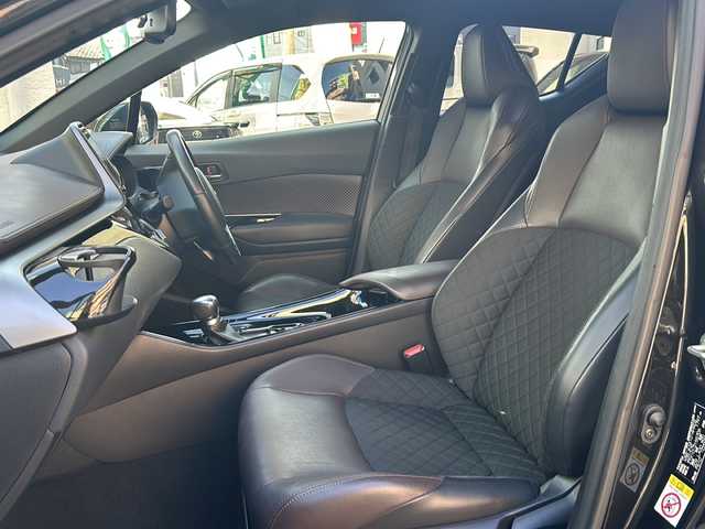 トヨタ Ｃ－ＨＲ G 宮城県 2018(平30)年 8.8万km ブラックマイカ 純正９インチナビ/・フルセグTV/・CD/DVD/・Bluetooth/バックモニター/トヨタセーフティセンス/ETC/ドラレコ/ハーフレザーシート/シートヒーター/LEDヘッドライト/シーケンシャルウインカー/スペアキー