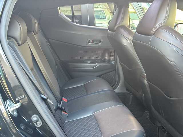 トヨタ Ｃ－ＨＲ G 宮城県 2018(平30)年 8.8万km ブラックマイカ 純正９インチナビ/・フルセグTV/・CD/DVD/・Bluetooth/バックモニター/トヨタセーフティセンス/ETC/ドラレコ/ハーフレザーシート/シートヒーター/LEDヘッドライト/シーケンシャルウインカー/スペアキー