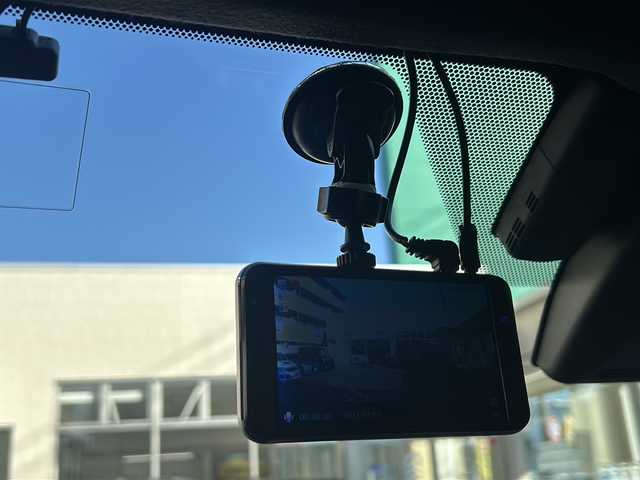 トヨタ Ｃ－ＨＲ G 宮城県 2018(平30)年 8.8万km ブラックマイカ 純正９インチナビ/・フルセグTV/・CD/DVD/・Bluetooth/バックモニター/トヨタセーフティセンス/ETC/ドラレコ/ハーフレザーシート/シートヒーター/LEDヘッドライト/シーケンシャルウインカー/スペアキー