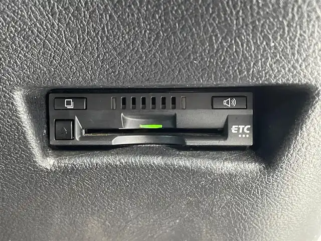 トヨタ シエンタ ハイブリッド G クエロ 滋賀県 2018(平30)年 8万km ホワイトパールクリスタルシャイン 純正ナビ/CD/DVD/Bluetooth/フルセグテレビ/パノラミックビューモニター/モデリスタエアロ/セーフティーセンス/・プリクラッシュセーフティ/・レーンディパーチャーアラート/・オートマチックハイビーム/インテリジェントクリアランスソナー/クルーズコントロール/両側パワースライドドア/ETC/LEDヘッドライト/オートライト/ハーフレザーシート/D/N席シートヒーター/ステアリングヒーター/前後ドライブレコーダー/プッシュスタート/スマートキー/スペアキー