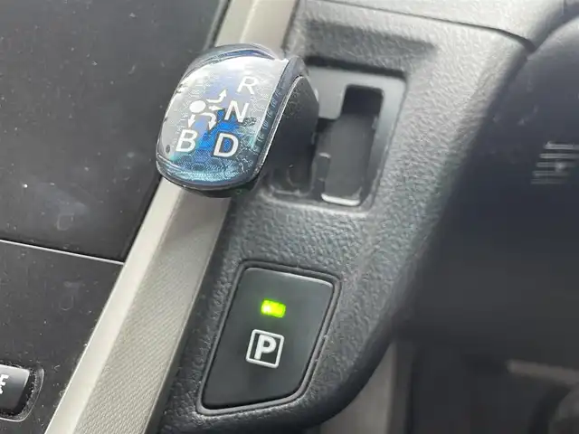 トヨタ ＳＡＩ G ASパッケージ 和歌山県 2011(平23)年 10万km ホワイトパールクリスタルシャイン (株)IDOMが運営する【じしゃロン和歌山店】の自社ローン対象車両になります。こちらは現金ご利用時の価格です。自社ローンご希望の方は別途その旨お申付け下さい。/純正ナビ/【AM・FM・CD・DVD・MD・BT・HDD・AUX・TV】/パワーシート/シートメモリ/レーダークルコン/ETC/Bカメラ/電動リアサンシェード/オートライト/Fフォグ/HIDライト/ヘッドライトウォッシャー/ステリモ/純正フロアマット/純正アルミホイール/横滑り防止装置/レーンキープアシスト