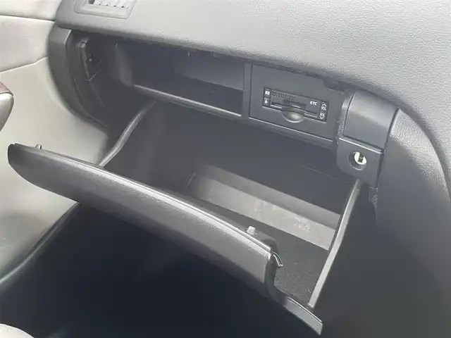 トヨタ ＳＡＩ G ASパッケージ 和歌山県 2011(平23)年 10万km ホワイトパールクリスタルシャイン (株)IDOMが運営する【じしゃロン和歌山店】の自社ローン対象車両になります。こちらは現金ご利用時の価格です。自社ローンご希望の方は別途その旨お申付け下さい。/純正ナビ/【AM・FM・CD・DVD・MD・BT・HDD・AUX・TV】/パワーシート/シートメモリ/レーダークルコン/ETC/Bカメラ/電動リアサンシェード/オートライト/Fフォグ/HIDライト/ヘッドライトウォッシャー/ステリモ/純正フロアマット/純正アルミホイール/横滑り防止装置/レーンキープアシスト