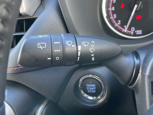 トヨタ ＲＡＶ４ アドベンチャー 青森県 2020(令2)年 6.2万km アッシュグレーメタリック/アーバンカーキ 4WD/純正9インチディスプレイオーディオナビ/OPパノラミックビューモニター/合皮スポーティシート/OP前席エアシート・シートヒーター/運転席パワーシート/ステアリングヒーター/セーフティセンス/プリクラッシュセーフティ/レーダークルーズコントロール/レーントレーシングアシスト/オートマチックハイビーム/OPブラインドスポットモニター/ビルトインETC/前後ドライブレコーダー/LEDヘッドライト/オートライト/フォグランプ/ルーフレール/純正19インチアルミ/スペアキー/R3.R5.R6.R7年記録簿有り/保証書・取説書