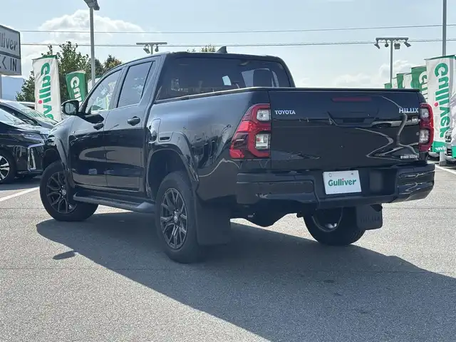 トヨタ ハイラックス Z GRスポーツ 奈良県 2024(令6)年 1.1万km アティチュードブラックマイカ 純正ナビ　/BT/USB/全方位カメラ　/パワーシート　/ハーフレザーシート　/ＥＴＣ　/追従型クルーズコントロール　/前後コーナーセンサー　/センターデフロック　/ダウンヒルアシストコントロール　/全方位ドライブレコーダー　/ＡＡＣ/スマートイー/パドルシフト/フロアマット/純正18インチアルミホイール/衝突被害軽減システム