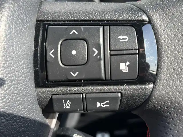 トヨタ ハイラックス Z GRスポーツ 奈良県 2024(令6)年 1.1万km アティチュードブラックマイカ 純正ナビ　/BT/USB/全方位カメラ　/パワーシート　/ハーフレザーシート　/ＥＴＣ　/追従型クルーズコントロール　/前後コーナーセンサー　/センターデフロック　/ダウンヒルアシストコントロール　/全方位ドライブレコーダー　/ＡＡＣ/スマートイー/パドルシフト/フロアマット/純正18インチアルミホイール/衝突被害軽減システム