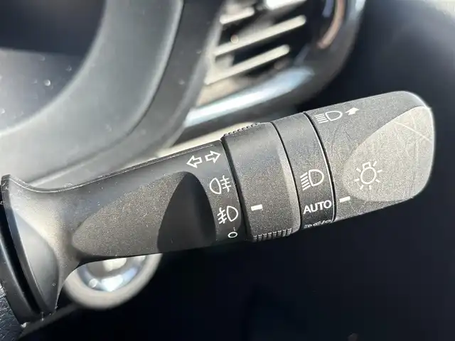 トヨタ ハイラックス Z GRスポーツ 奈良県 2024(令6)年 1.1万km アティチュードブラックマイカ 純正ナビ　/BT/USB/全方位カメラ　/パワーシート　/ハーフレザーシート　/ＥＴＣ　/追従型クルーズコントロール　/前後コーナーセンサー　/センターデフロック　/ダウンヒルアシストコントロール　/全方位ドライブレコーダー　/ＡＡＣ/スマートイー/パドルシフト/フロアマット/純正18インチアルミホイール/衝突被害軽減システム