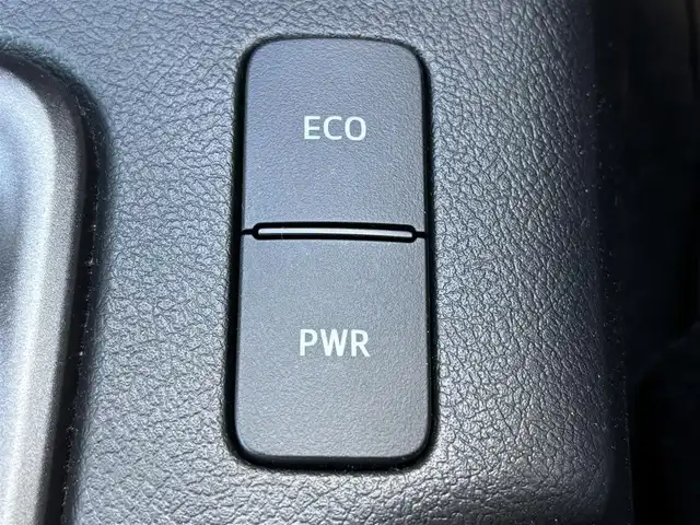 トヨタ ハイラックス Z GRスポーツ 奈良県 2024(令6)年 1.1万km アティチュードブラックマイカ 純正ナビ　/BT/USB/全方位カメラ　/パワーシート　/ハーフレザーシート　/ＥＴＣ　/追従型クルーズコントロール　/前後コーナーセンサー　/センターデフロック　/ダウンヒルアシストコントロール　/全方位ドライブレコーダー　/ＡＡＣ/スマートイー/パドルシフト/フロアマット/純正18インチアルミホイール/衝突被害軽減システム