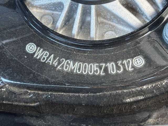 ＢＭＷ ＢＭＷ Ｘ２ xDrive 20i Mスポーツ 茨城県 2024(令6)年 1.4万km サファイアブラックP 純正ナビ/　(AM/FM/Bluetooth/AppleCarPlay)/Connected Drive/　(YouTube/Disney＋/Alexa)/全方位カメラ/全方位ドライブレコーダー/ミラー内蔵型ETC/アンビエントライト/ブラインドスポットモニター/ヘッドアップディスプレイ/前後コーナーセンサー/電動リアゲート/ハーフレザーシート/ハンドルヒーター/シートヒーター(D＋N席)/パワーシート(D＋N席)/純正フロアマット/純正アルミホイール/LEDヘッドライト/プッシュスタート