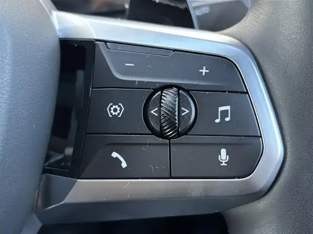 ＢＭＷ ＢＭＷ Ｘ２ xDrive 20i Mスポーツ 茨城県 2024(令6)年 1.4万km サファイアブラックP 純正ナビ/　(AM/FM/Bluetooth/AppleCarPlay)/Connected Drive/　(YouTube/Disney＋/Alexa)/全方位カメラ/全方位ドライブレコーダー/ミラー内蔵型ETC/アンビエントライト/ブラインドスポットモニター/ヘッドアップディスプレイ/前後コーナーセンサー/電動リアゲート/ハーフレザーシート/ハンドルヒーター/シートヒーター(D＋N席)/パワーシート(D＋N席)/純正フロアマット/純正アルミホイール/LEDヘッドライト/プッシュスタート