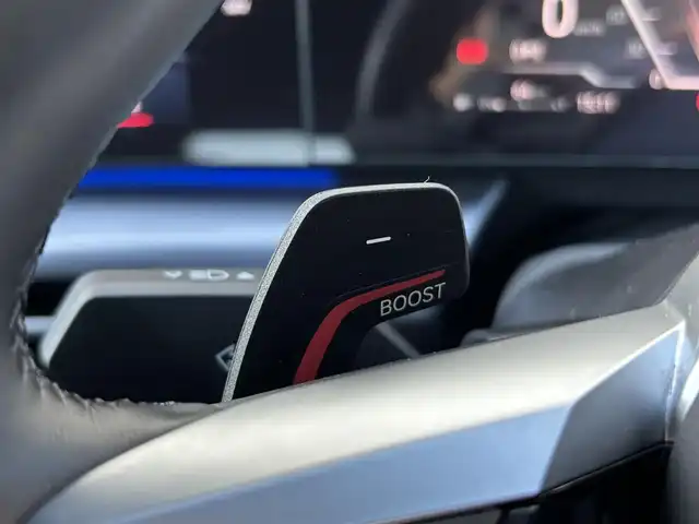 ＢＭＷ ＢＭＷ Ｘ２ xDrive 20i Mスポーツ 茨城県 2024(令6)年 1.4万km サファイアブラックP 純正ナビ/　(AM/FM/Bluetooth/AppleCarPlay)/Connected Drive/　(YouTube/Disney＋/Alexa)/全方位カメラ/全方位ドライブレコーダー/ミラー内蔵型ETC/アンビエントライト/ブラインドスポットモニター/ヘッドアップディスプレイ/前後コーナーセンサー/電動リアゲート/ハーフレザーシート/ハンドルヒーター/シートヒーター(D＋N席)/パワーシート(D＋N席)/純正フロアマット/純正アルミホイール/LEDヘッドライト/プッシュスタート