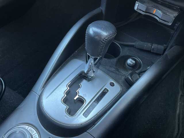 三菱 アウトランダー 24G 神奈川県 2009(平21)年 7.6万km ミディアムパープリッシュグレーマイカ メモリナビ/フルセグテレビ/クルーズコントロール/ETC/コーナーセンサー/電動格納ミラー/パドルシフト/オートライト/フォグランプ/純正ドアバイザー/純正フロアマット